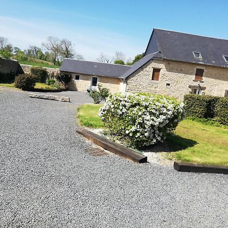 Ferme De Montigny Bed and Breakfast Asnieres-en-Bessin Eksteriør billede