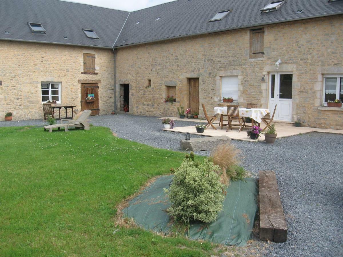 Ferme De Montigny Bed and Breakfast Asnieres-en-Bessin Eksteriør billede